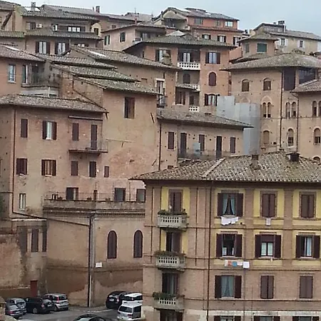 Soggiorno La Primula Affittacamere Siena
